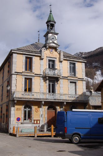 La Mairie d'<strong>Aiguilles</strong>