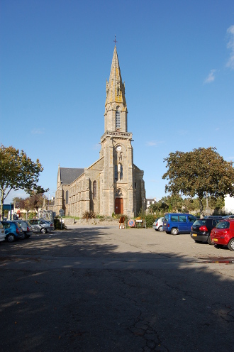 L'église paroissiale Saint Pierre