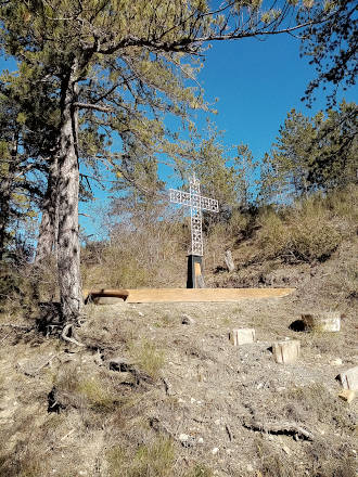 Bord de chemin et appel au divin