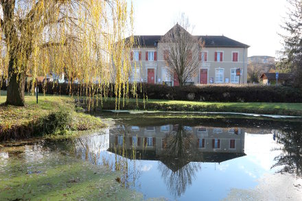 La mairie de Châtenay