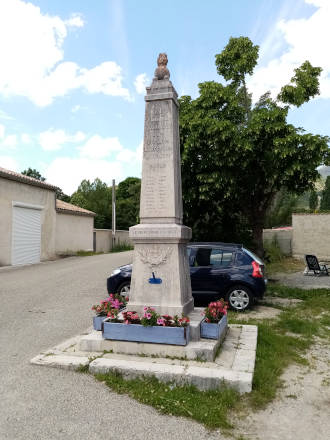 Le Monument aux Morts