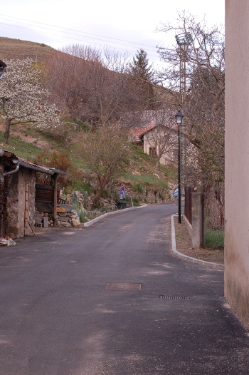 Montant vers la vieille église