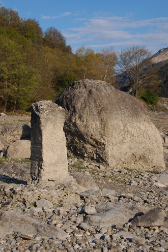 Traces d'un village noyé...