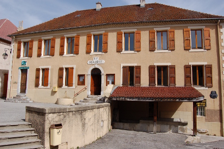 lus-croix-haute-1