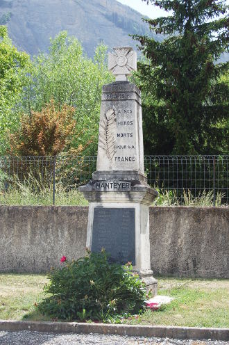 Le Monument aux Morts