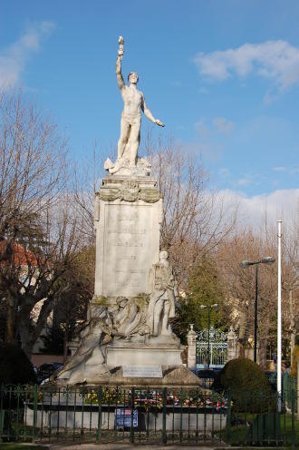 Le monument aux Morts