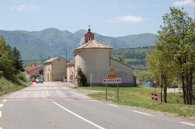 Arrivant à Montrond...