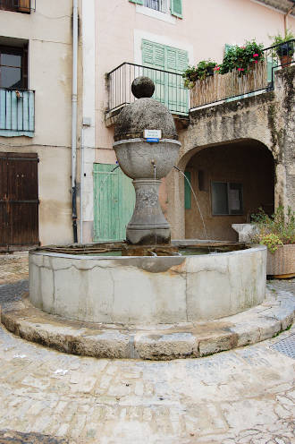 Fontaine et source de vie