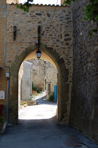 Porte fortifiée...