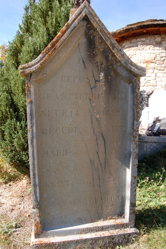 Ils reposent en Paix <br />près de la <strong>chapelle des Gicons</strong>